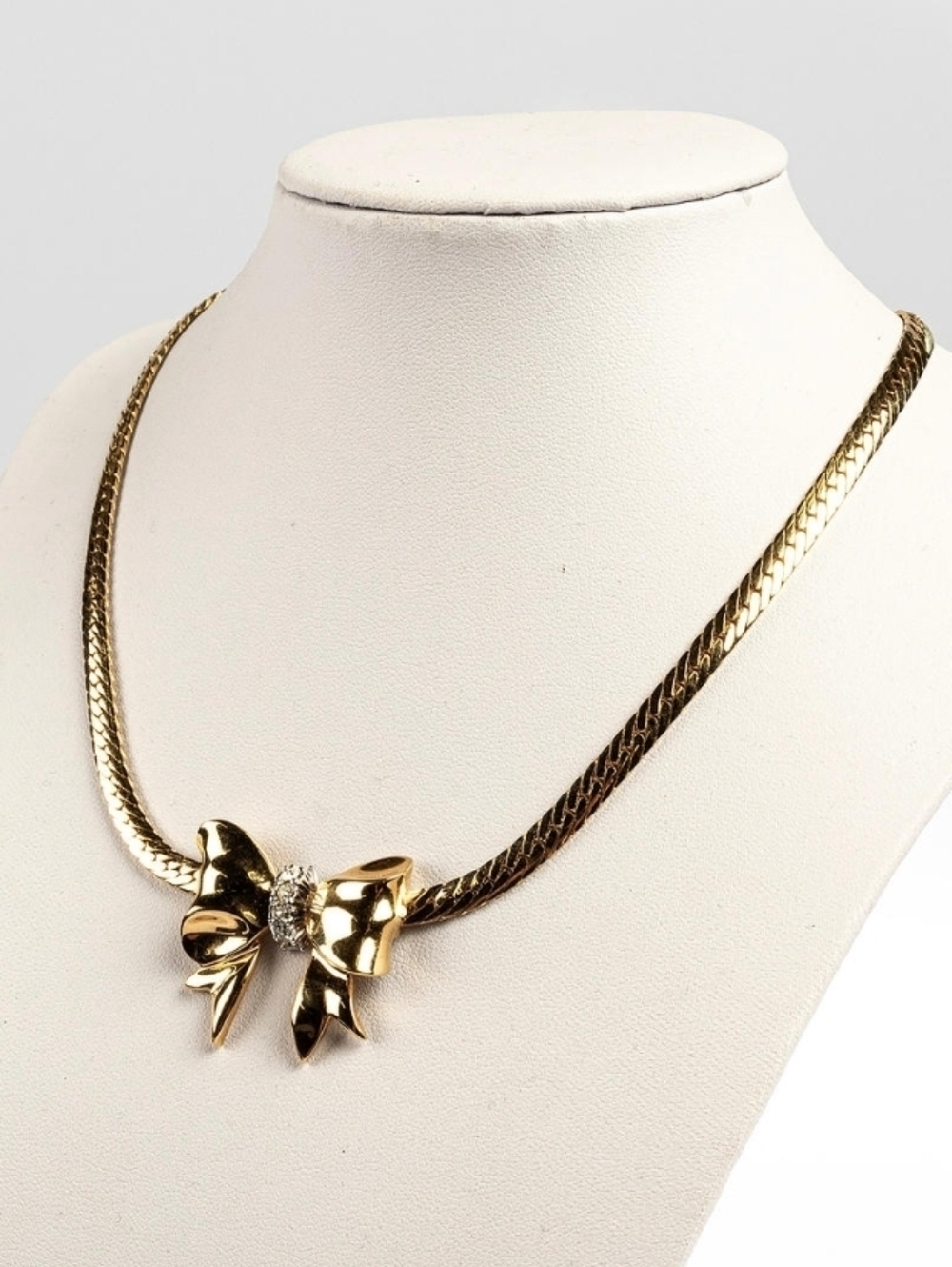 Nina Ricci Chain Necklace
